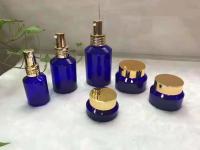 Pot cosmétique Packagin de pulvérisateur en aluminium avec le chapeau métallique d'or