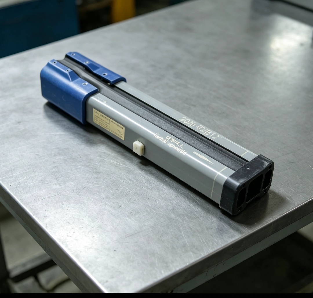 GB/T 7251.6 - 2015 Compliant IP54 Waterproof Sliding Contact Line with 60A Rated Current and Water Resistant Assembly