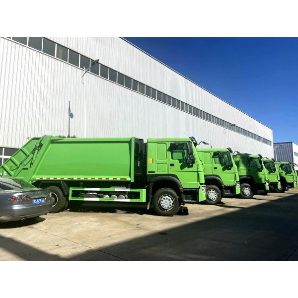 Heavy Garbage Refuse Compactor Truck HOWO 6x4 Refuse Compressor Truck 15m3 20m3