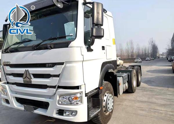 White Color Prime Mover Truck , HOWO 6x4 Cargo Truck Diesel Fuel Type