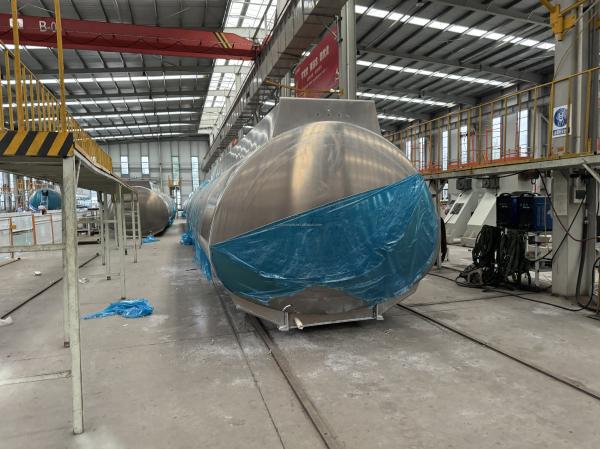 Industrial Transportation Semi-Trailer Large 60000 Liter Aluminum Alloy Hydraulic Oil Storage Tanks