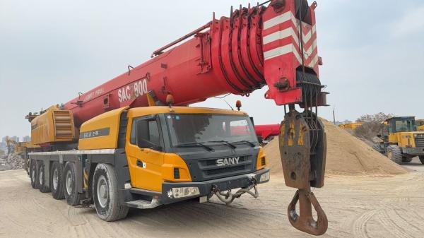 2013 Sany SAC2200 Used Crane Has A 62-Meter Boom, A 43-Meter Jib, And A 78-Ton Counterweight. It'S In Excellent Working Condition.