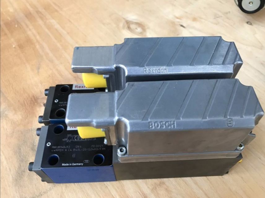 0811404766 4WRPE10CB80L-2X/G24K0/F1M-810 German Rexroth hydraulic proportional valve