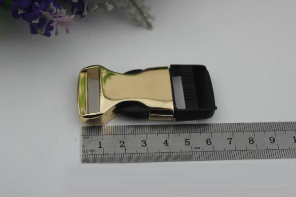 Novelty Design Zinc Alloy And Plastic Nickel Color 1 Inch Fast Release Metal Buckles For Pet Accessories