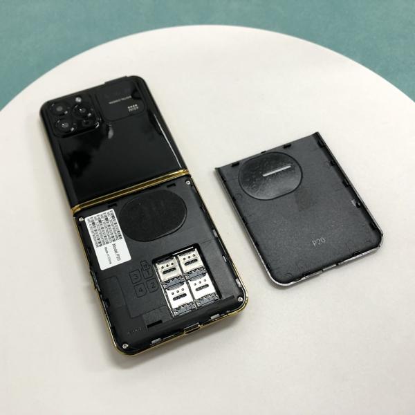 LED Flashlight Super Thin Feature Phone P20 Foldable 2.4'' HD Screen Four SIM Dial Bluetooth