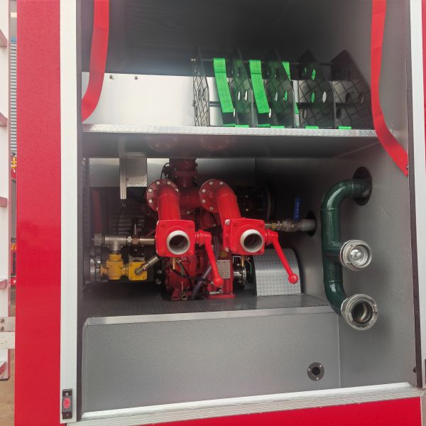 ISUZU Giga Fire Truck Engine firetruck Tender Foam Fire Fighting Rescue Vehicles