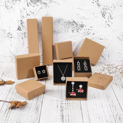 Une boîte cadeau pliable exquise