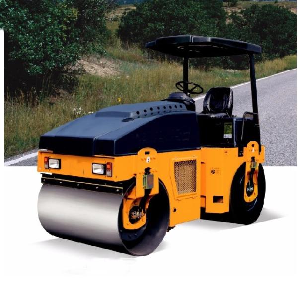 4,5 rolo de estrada vibratório de Ton Four Wheels Full Hydraulic