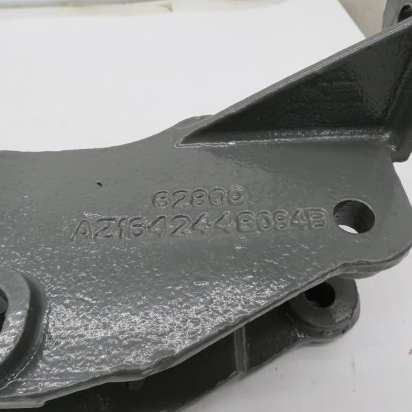 SINOTRUK HOWO TRUCK PARTS High quality trucks and cars Hydraulic lock right lower bracket AZ1642448084