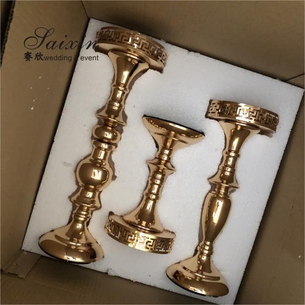 Gráfico de elegante ferro de renda conjunto votivo porta-velas de ouro para centrais de mesa de casamento