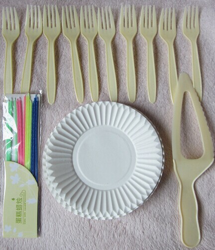 rotary pillow packing machine for disposable plastic fork and dish packing factory supply