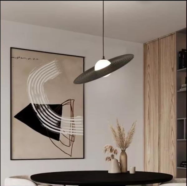 Accesorios de iluminación nórdicos modernos Lámpara de metal pop Decoración para el hogar Fancy Pendant Lamp Simplicity Restaurante Platillo volador Lustrero