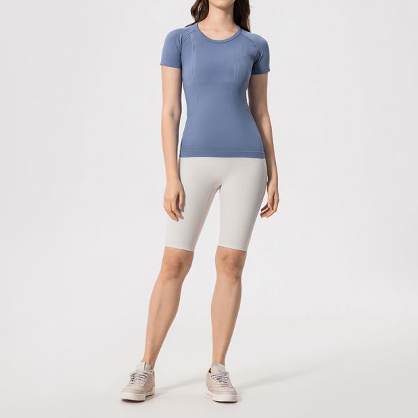 Seamless Women Activewear Tops Breathable Short Sleeve 65% Nylon 35% Polyester