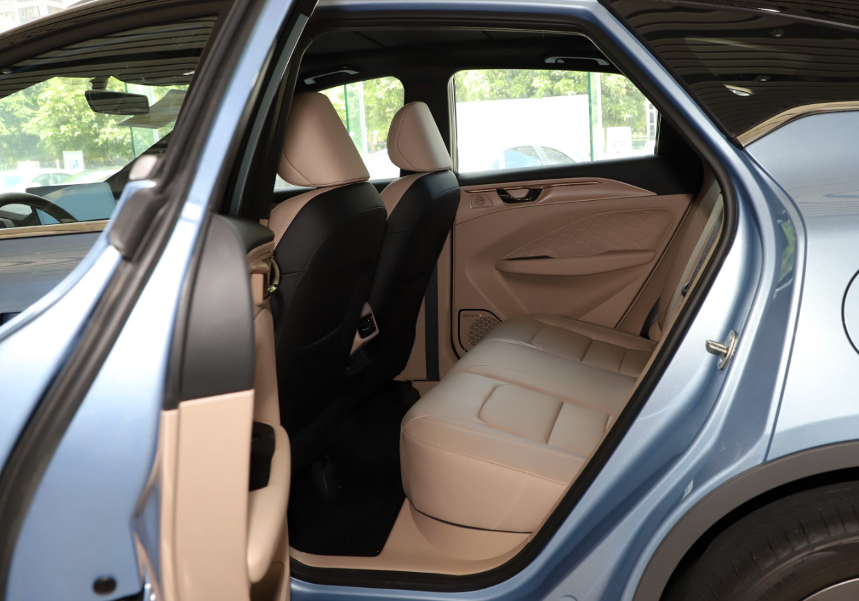 Geely Geometry C 2022 Purple NEDC Запас хода 550 км Компактный внедорожник EV 150 кВт
