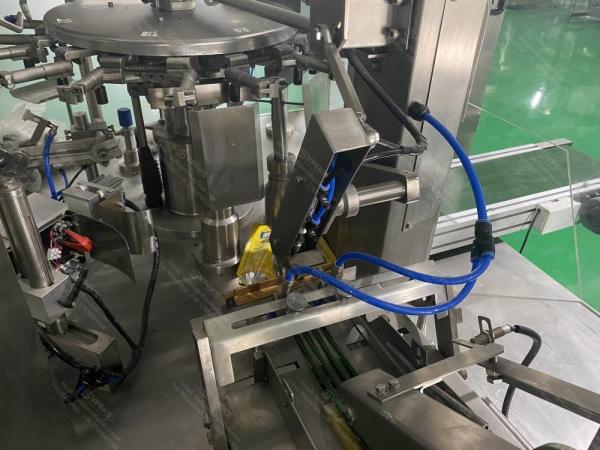 High Performance Premade Pouch Filling Machine 380V 50HZ 60HZ 5KW