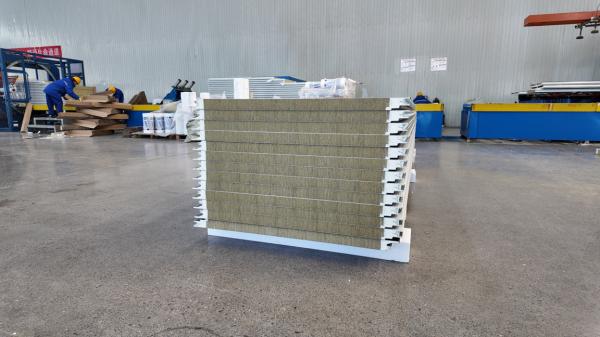 Waterproof PU Sandwich Wall Panel With Color Coated Board Surface Durable And Strong