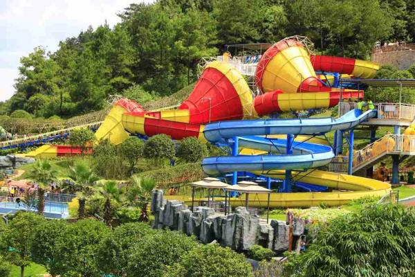 Huge Fiberglass Water Slides Tantrum Valley For Teenagers / Water Park Equipment