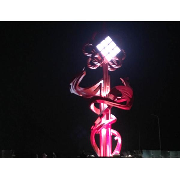 El jardín moderno pintado esculpe las estatuas decorativas al aire libre del acero inoxidable