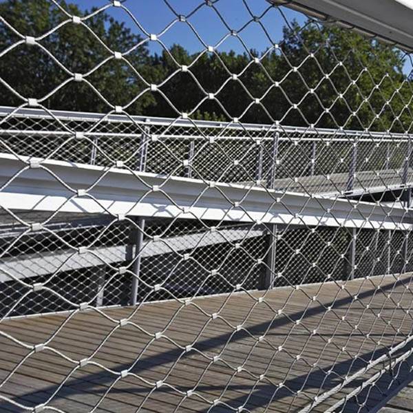 1mm Stainless Steel Cable Mesh  Hole Size 7 × 7 7 × 19 1 × 19cm Strong Flexible