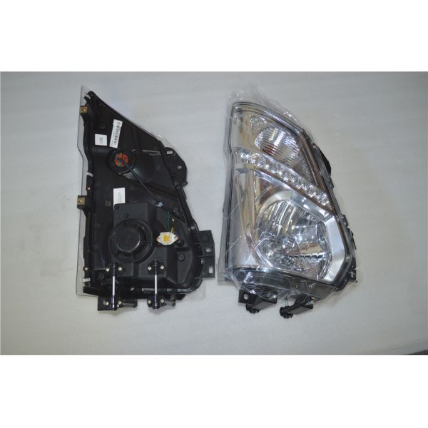 FOTON Truck Spare Parts L1371010207A0 Body Parts  Passenger Side Headlight Assembly
