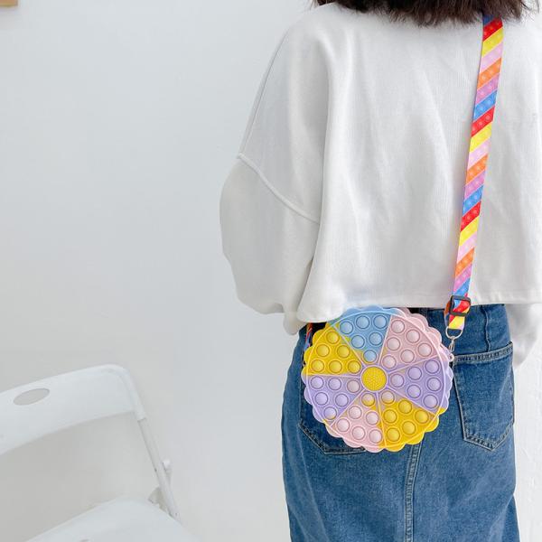 Каваи кроссбоди сумка Милая сумка для плеч Мультфильм Силиконовая сумка Поп-сумочка Сумочка для кошелька Девчонки Подарок на день рождения Милые аксессуары