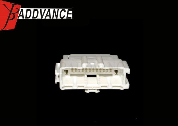 Couleur blanche électrique de 28 Pin Male Wire Terminal Connectors pour l'automobile