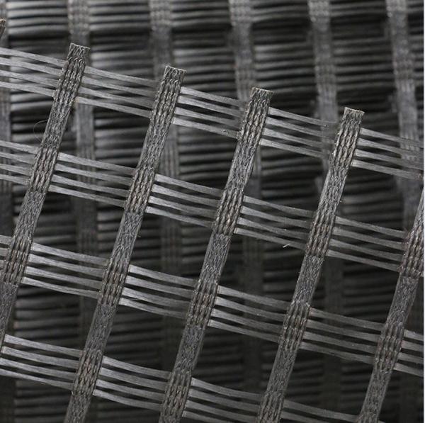 100-100KN/M Bitumen Coated Fiberglass Geogrid Asphalt Pavement Reinforcement Geogrid
