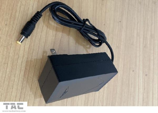 cor portátil L78x W30x H42mm do preto dos carregadores de bateria 12.6V 2A