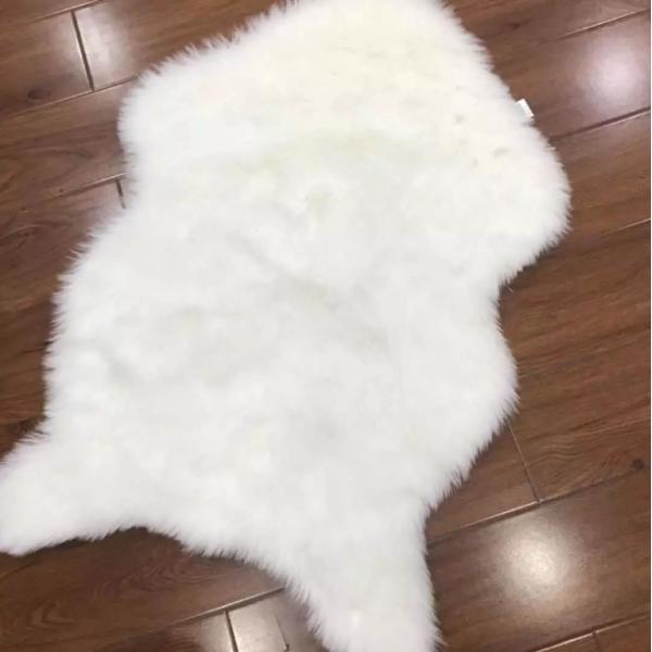 Soild Plush Faux Fur Animal Rug , Luxury Fur - Thick White Washable Faux Fur Rug