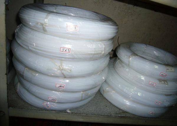 Premium Grade PTFE Hose and Tube with 100% Virgin PTFE Material, Temperature Resistant -180°C to +260°C, and Tensile Strength 20-30Mpa