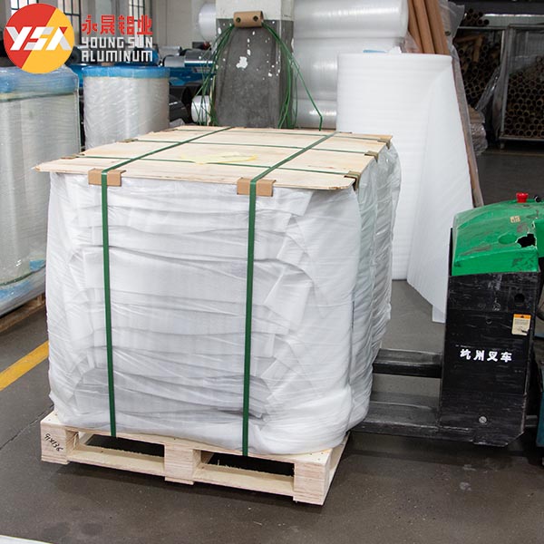 Чёрный клей Алюминиевый полиэстер Ламинирующий канал ПЭТ+HDPE+VMPET пленка