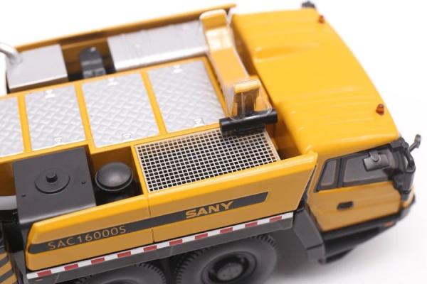 Shacman Heavy Industry 1:50SAC1600S All Ground Engineering Crane Alloy Collection Gift Model