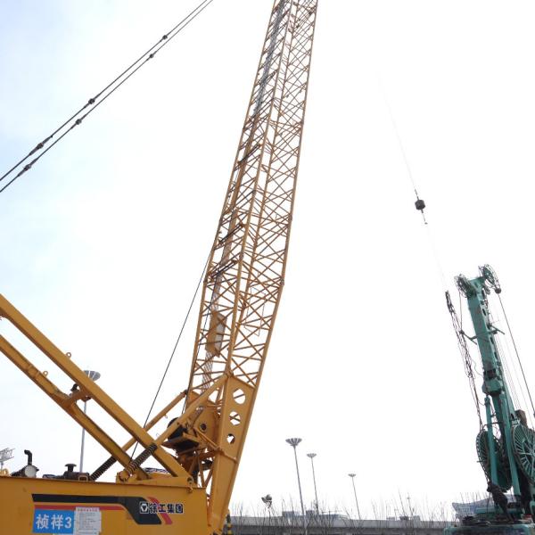 Used XGC Xcmg 300 Ton Crawler Crane Heavy Equipment