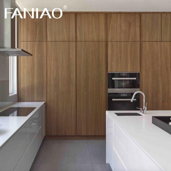 Armário de cozinha de madeira clássica preço acessível personalizado apartamento de grãos de madeira moderno armário de cozinha de design moderno