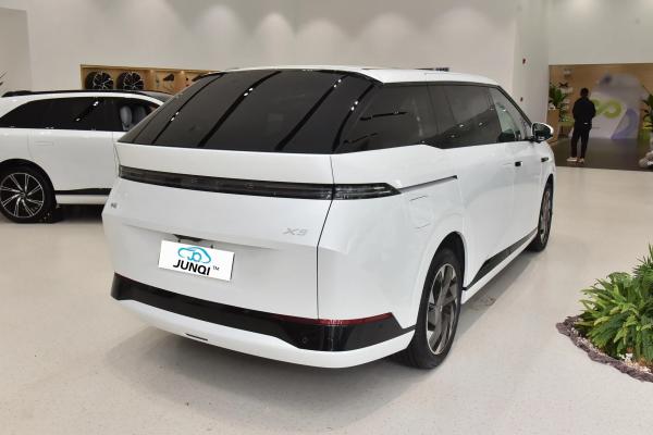 Brand New Xpeng x9 electric car 4wd high-performance MAX versions Xpeng x9 MPV New electric vehicle