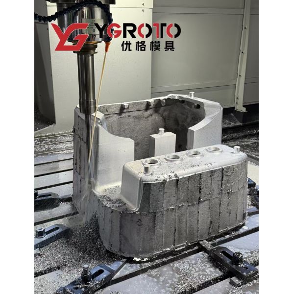 CNC Rotational Molding Processing Of Custom Molds