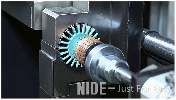 Машина замотки Armature производственной линии электрического двигателя RAL9010 автоматическая