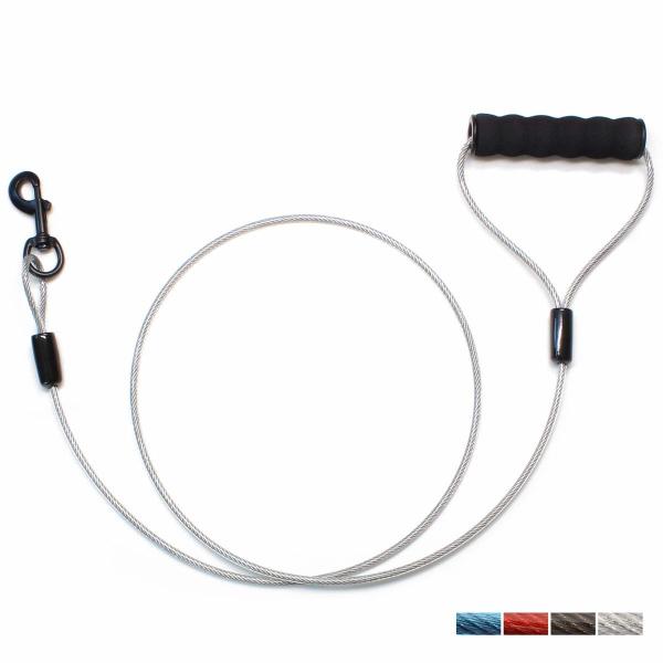 5 Feet Waterproof Dog Leash , Chew Resistant Dog Leash With Coated Steel Cable