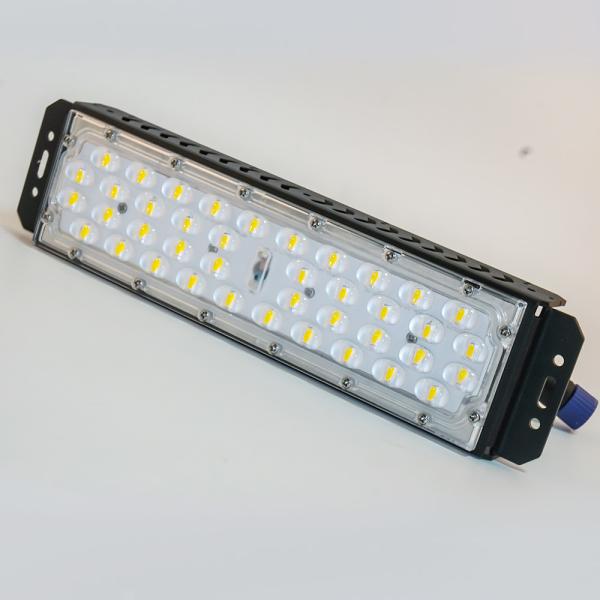 IP66 Waterproof Outdoor Slim 160lm/w LED Flood Light 50W SMD LED Street Light Module