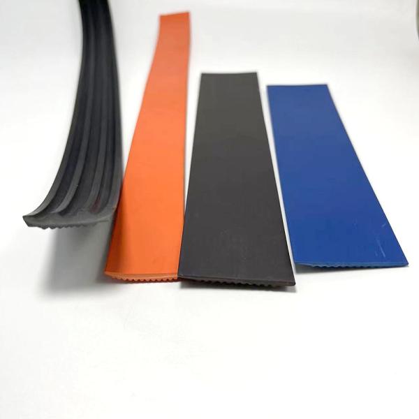 Protective L Shape PVC Rubber Stair Nosing Edge Trim for Slip Resistant Stair Treads