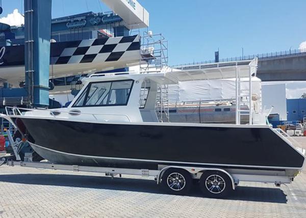 9m 30ft Aluminum Fishing Boats Inshore Cruiser With Enclosed Hardtop Plate Hull Structure