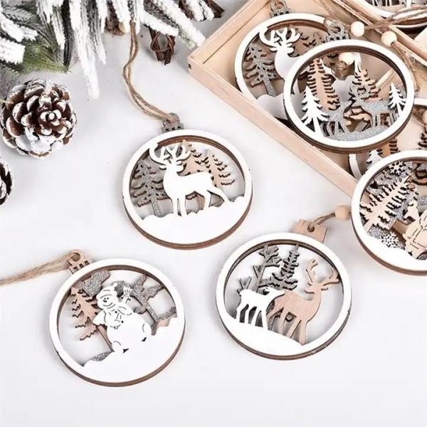 Pendentifs décoratifs en bois pour l'ambiance familiale de Noël