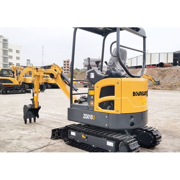 yanmar mini excavator ZG017S Ergonomic Design With Spacious Driving Space