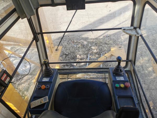 Les grues de tour de potan utilisées par des professionnels de la construction sont à vendre.