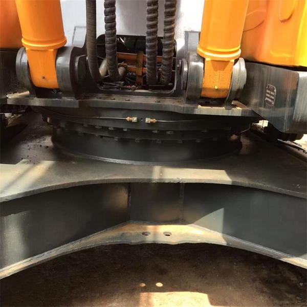 En bon état, importation japonaise. Excavatrice utilisée.