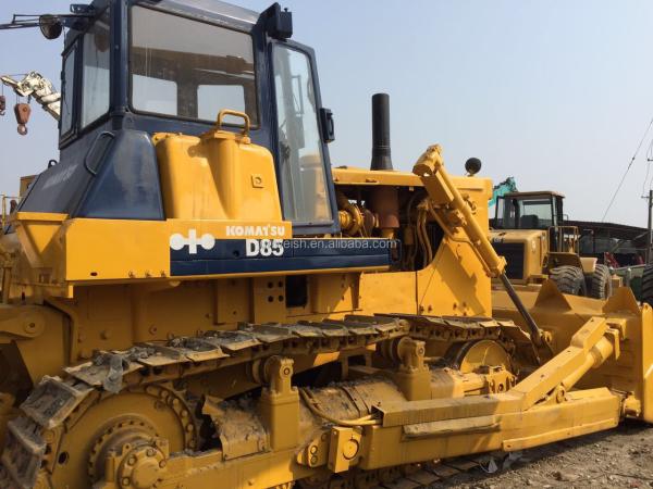7.6m3 Dozing Capacity Used Komatsu D85 Bulldozer Strong Power D65 D155A Track Dozer