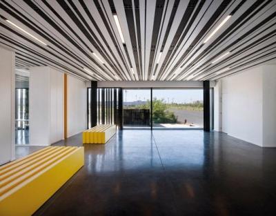 Decorative  Ceiling Aluminium Strip Slat  85mm For Airport Office Ral 9010 White Or Customized