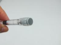 Ride de remplisseur cutané d'acide hyaluronique liée par croix d'injection anti pour des femmes