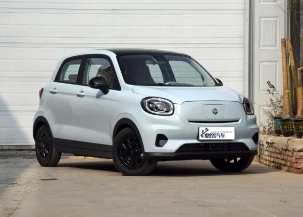 2024 OEM Luxury Leap Motors Carro Elétrico T03 Sport Automático Carro Alimentado a Bateria