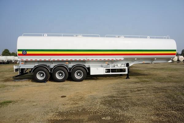40000 Litres 3 Axle Fuel Tank Semi Trailer Four Compartments Heavy Duty Load